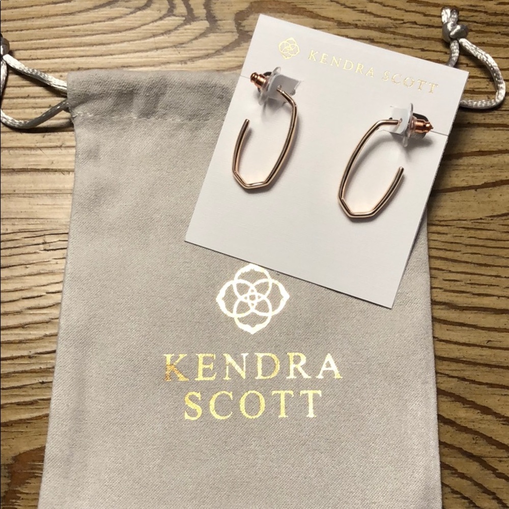 Kendra Scott Ellen Hoop Earrings
